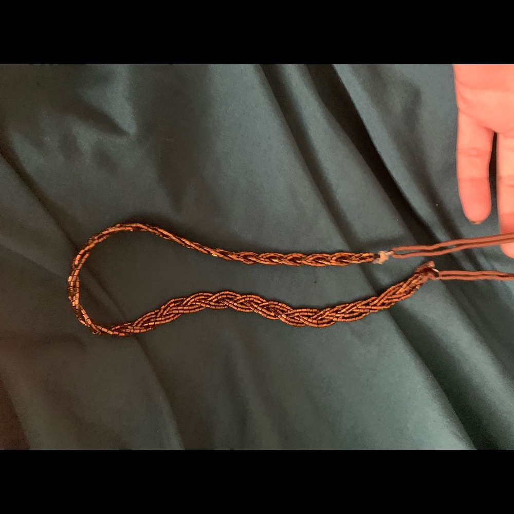 Gold chain EUC